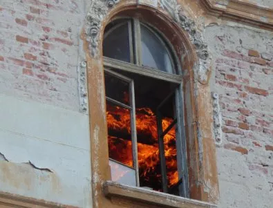 Проф. Кадинов: Съвременните предприемачи чакат старите сгради да паднат или да бъдат изгорени