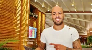 Интересно: Ники Михайлов гледа контролата на Левски на "Герена"