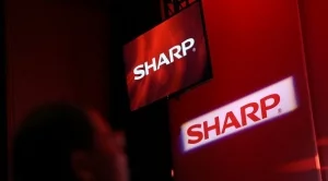 Sharp затваря два от японските си заводи