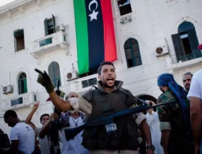 Въздушни удари събудиха либийската столица Триполи