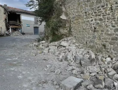 С 23 сантиметра са се разместили земните пластове заради земетресението в Италия 