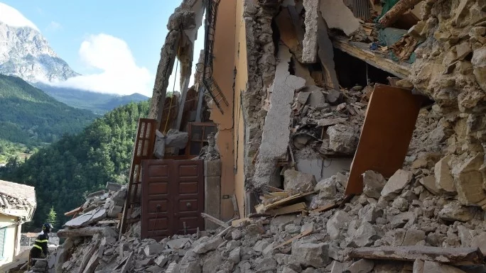 Италия иска 7 млрд. евро от ЕС за щетите от земетресенията