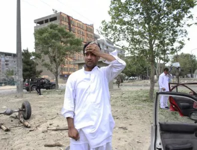 При взрив на кола бомба в Афганистан загинаха 20 души