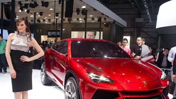 Lamborghini догонва Ferrari по продажби