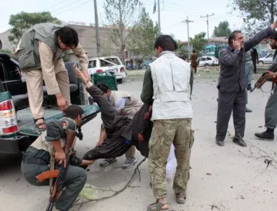 Броят на жервите от терористичния акт в Кабул вече е 95