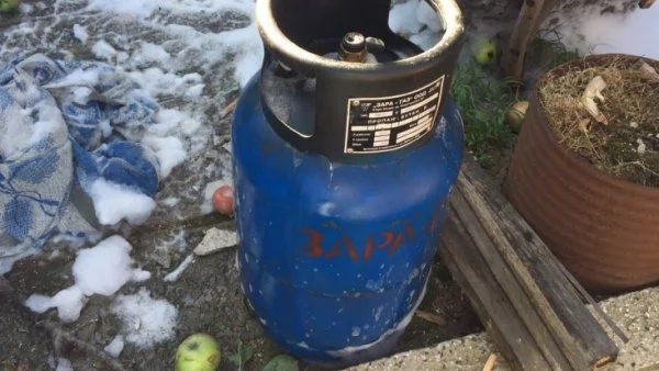 Взриви се газова бутилка в село Енина 