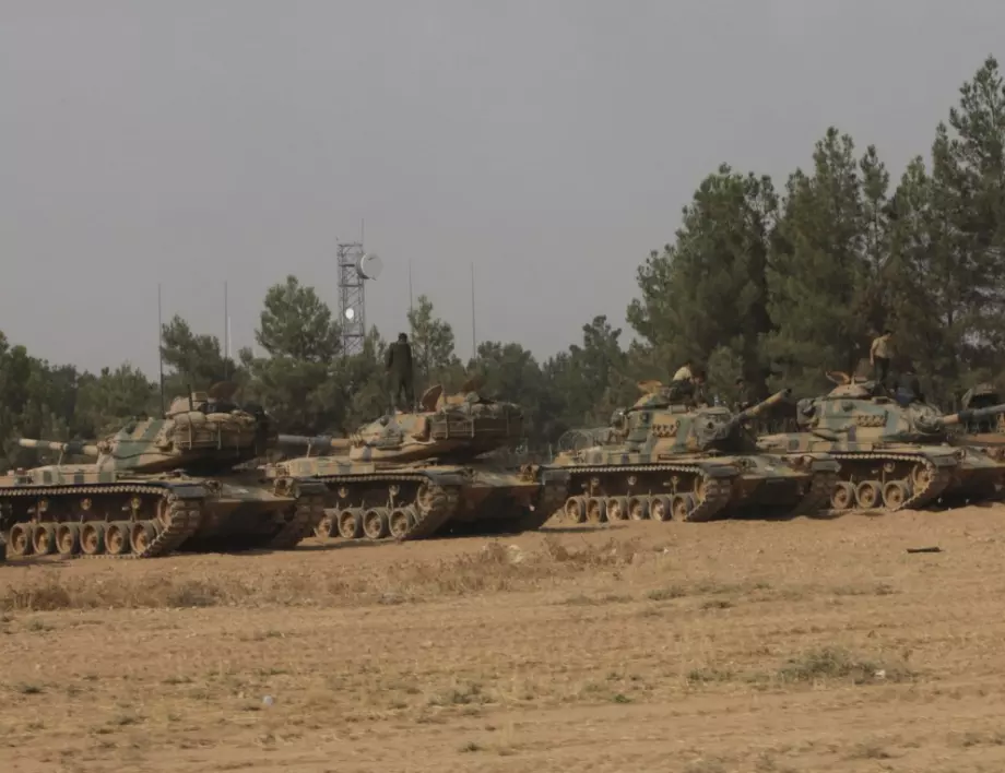 Турция отправя артилерия и танкове към Идлиб 