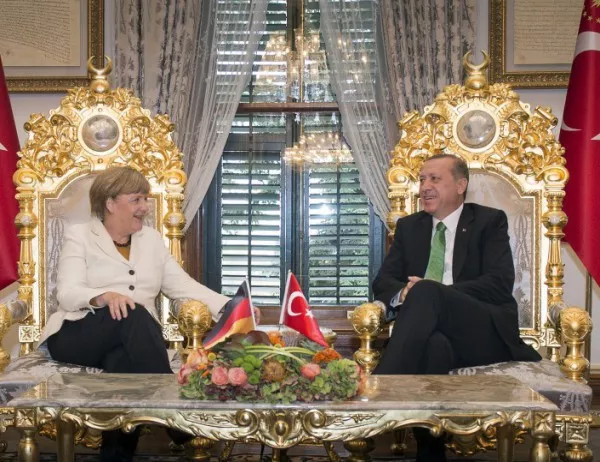 Ердоган е разговарял с Меркел по телефона