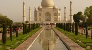 Индия ограничава броя посетители на Тадж Махал 