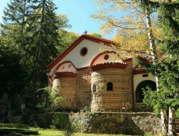 МК осигури средства за консервационно-реставрационни дейности в Драгалевския манастир