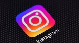 Потребителите на Instagram ще могат да свалят копие с данните си в приложението