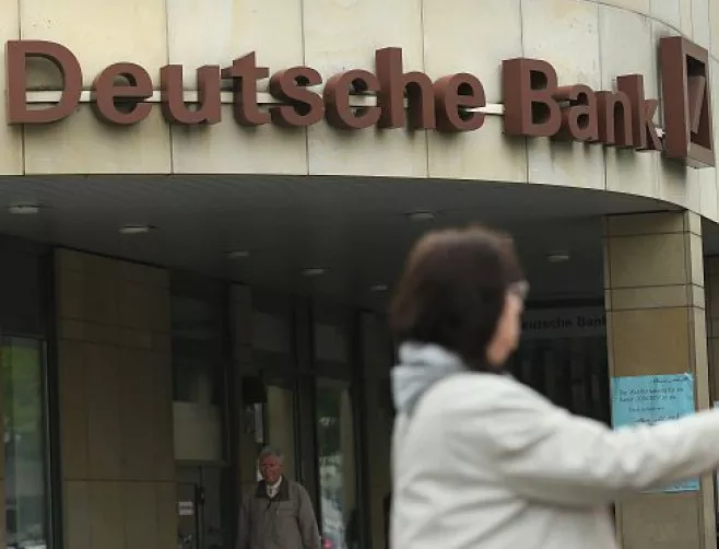 Deutsche Bank се споразумя да плати глоба, за да няма съд за укриване на данъци