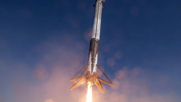 SpaceX изтреля успешно Falcon 9 в Космоса (ВИДЕО)