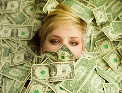 10-те най-лоши места за криене на пари вкъщи