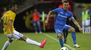 {{ otherArticle[0].article.title }}