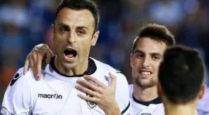 {{ otherArticle[0].article.title }}