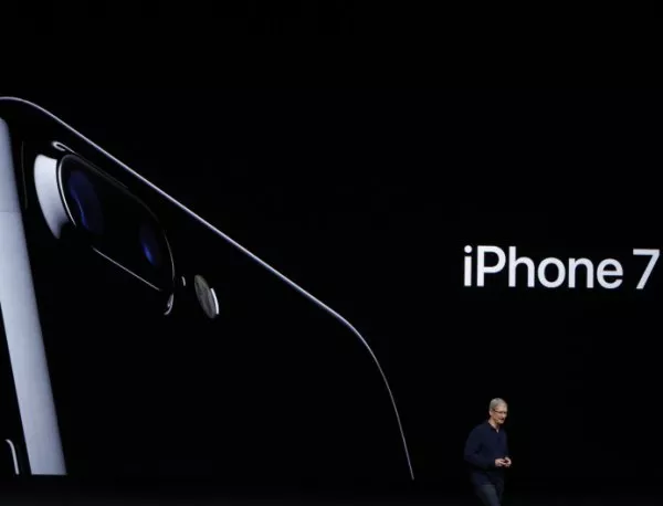 Apple обяви, че всички модели на iPhone 7 plus са изчерпани (Видео)