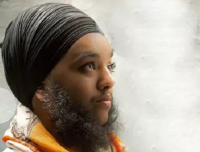 Рекорд в Гинес - вижте жената с най-дълга брада в света (ВИДЕО)