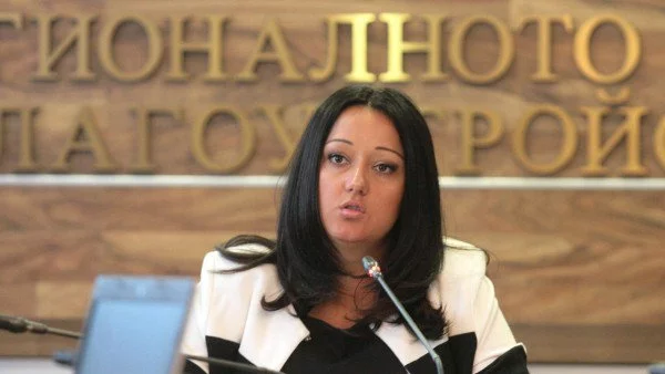 Павлова: Няма пари за трайно подобряване на "пътя-убиец" Русе-Бяла