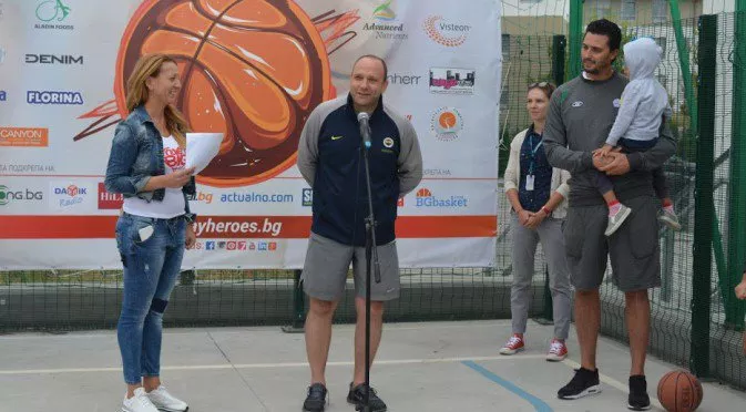 “Българско баскетболно общество” спечели стрийтбол турнира на Holiday Heroes