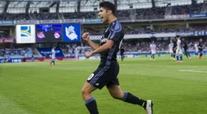 {{ otherArticle[0].article.title }}