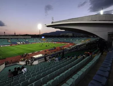 Българите тотално отписаха футбола на живо