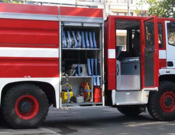 Пожар е възникнал в цех за преработка на пластмаси край Пловдив