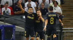 Фенове на Тотнъм гаврят Фалкао, но той ги затапи (ВИДЕО)