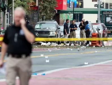 Нюйоркската полиция издирва 28-годишен мъж във връзка с експлозиите в Челси