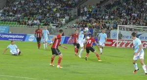 {{ otherArticle[0].article.title }}