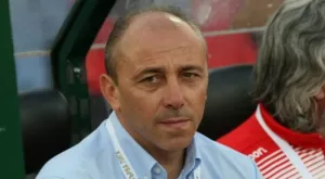 Черно море чака в понеделник бивш кадър на Аякс