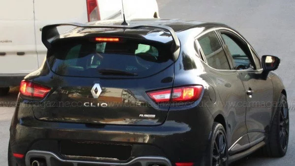 Най-бруталното Renault Clio излиза в серия