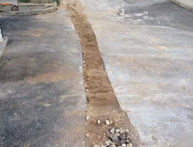 Типично по нашенски: Първо се асфалтира, после се копае за кабели