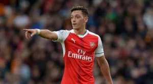 Избраха Йозил за №1 в Шампионска лига след рецитала срещу Лудогорец