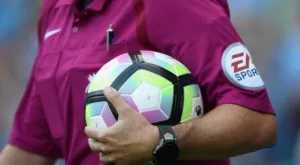 Английски рефер обяви, че е гей