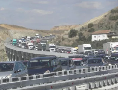 Най-натоварен ще е трафикът към 18.00 часа, 60 000 - 80 000 коли напускат София