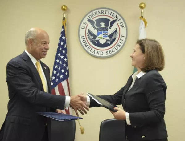 Бъчварова и секретарят по вътрешна сигурност на САЩ подписаха споразумение за обмен на ДНК профили