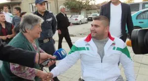 Глоджево посрещна Ружди с цветя, заря и обич