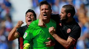 Няма Навас, няма Тер Щеген - вратарят на Валенсия с велик рекорд