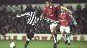 Тази бивша звезда от Висшата лига днес продава... кондоми