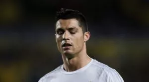 Питър Крауч се бъзика с Кристиано Роналдо