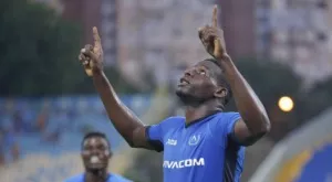 {{ otherArticle[0].article.title }}