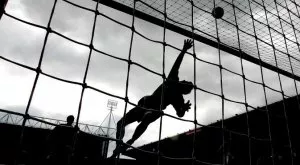 Четирима сами срещу вратаря, обаче ... (ВИДЕО)