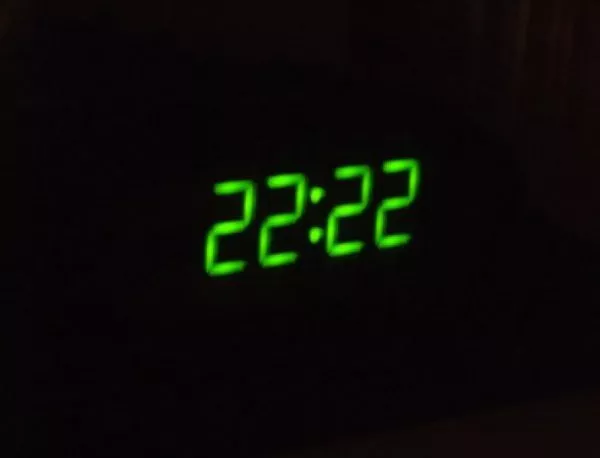 Ето какво означава ако видите часовника спрял на 11:11 или 22:22