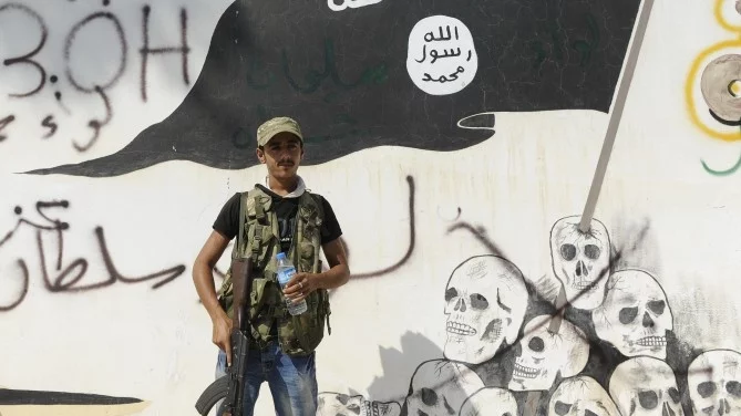 Убиха висш член на Ислямска държава при въздушна атака