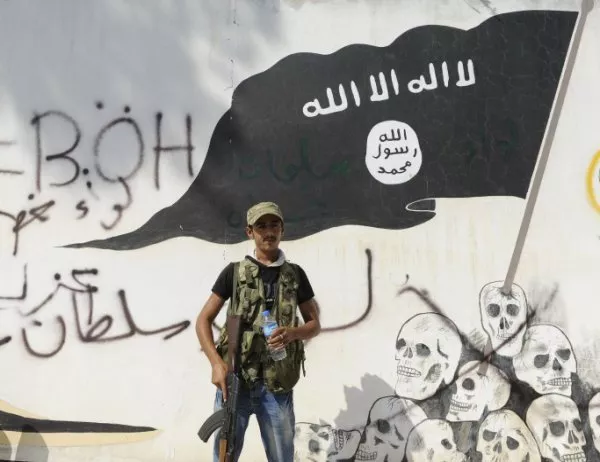Бивш иракски министър коментира ИД: Пред фалит са