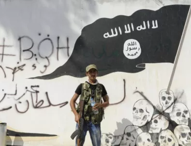 „Ислямска държава“ още не е мъртва, но мечтите за халифат се разпадат