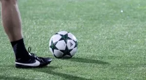 {{ otherArticle[0].article.title }}