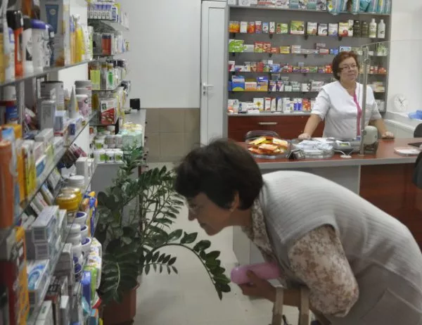Сигналите за недостиг на жизненоважни лекарства намалели, МЗ моли търговците да не са алчни