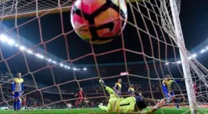 Драма и зрелище в най-лютото дерби от Примера, плюс GOLAZO (ВИДЕО)